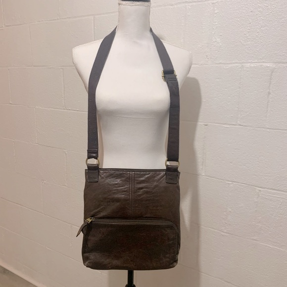 Fossil Crossbody brown leather bag! Awesome like new condition!!!! Beautiful!! - Picture 4 of 6